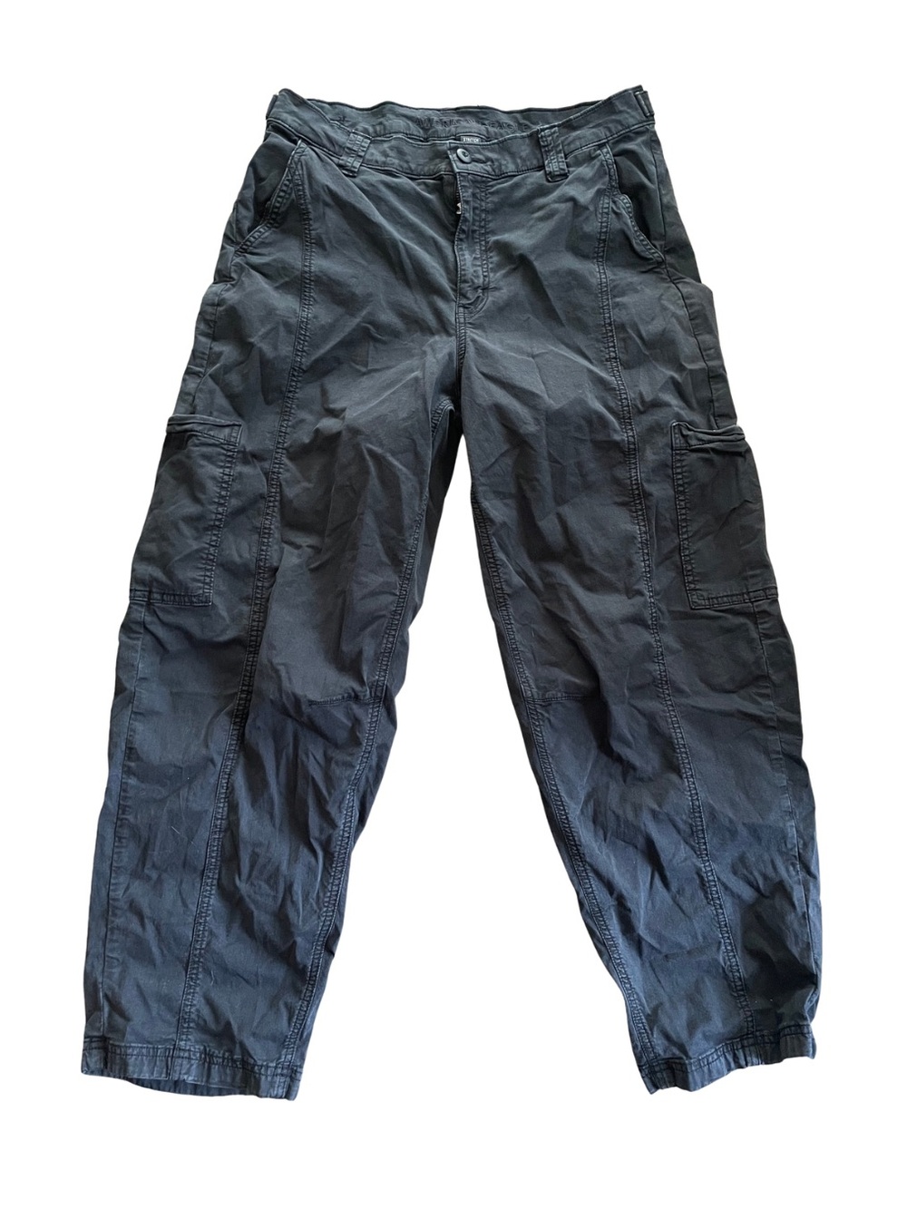 American Eagle Outfitters Black Cargo Capris Stretch Fit Chic Nostalgic